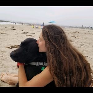 Meet your Posher, Holly